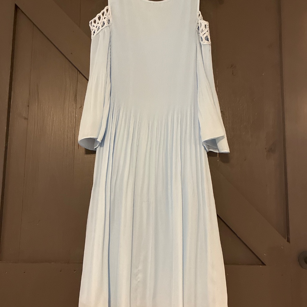 Dress - Picture 5 of 5